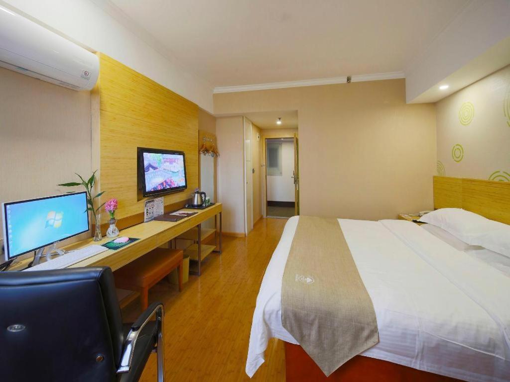Greentree Inn Shanghai Guangxin Road Tongji Hospital Express Hotel Bagian luar foto